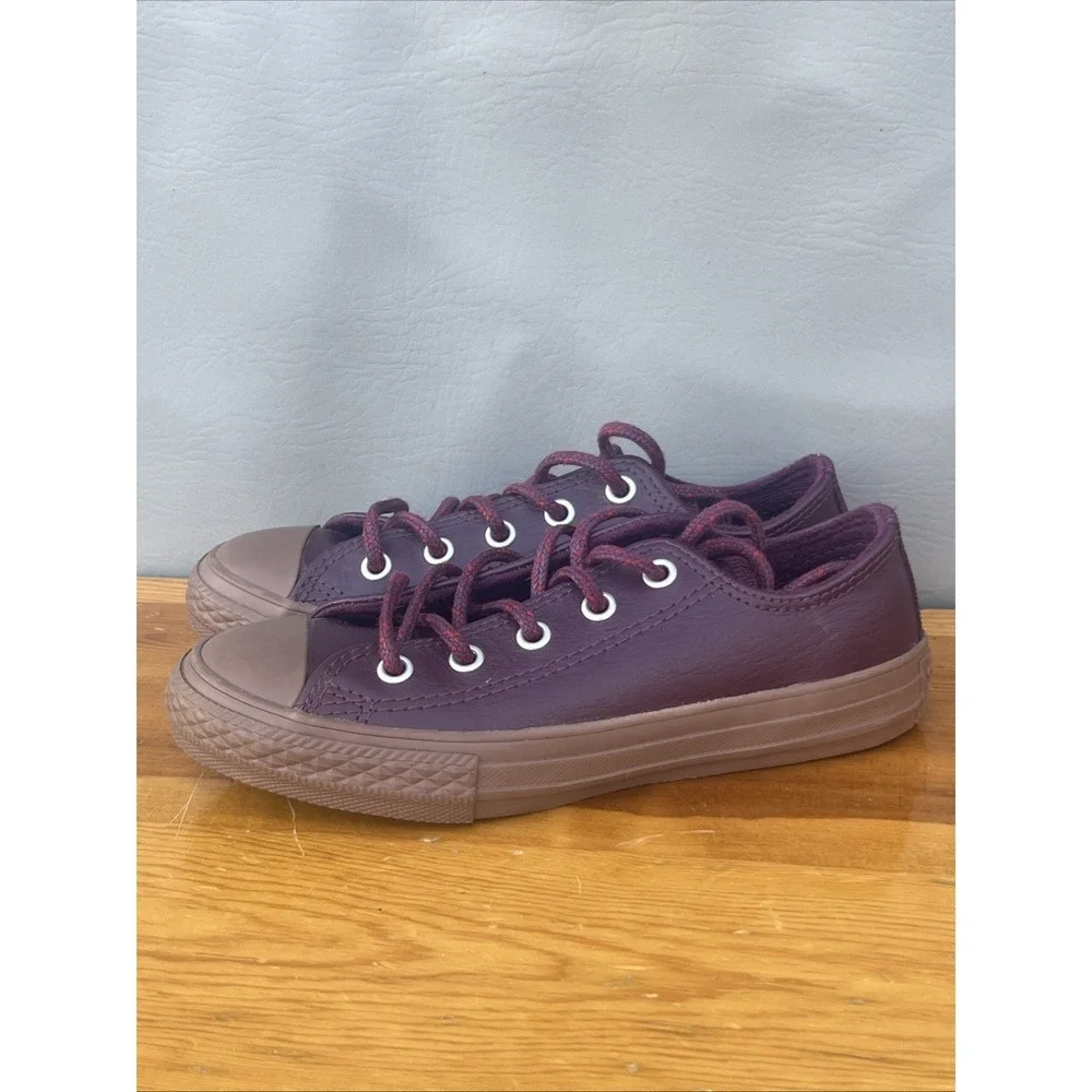 Converse All Stars Leather Sneakers Youth Unisex Size 13 Burgundy Low Top
